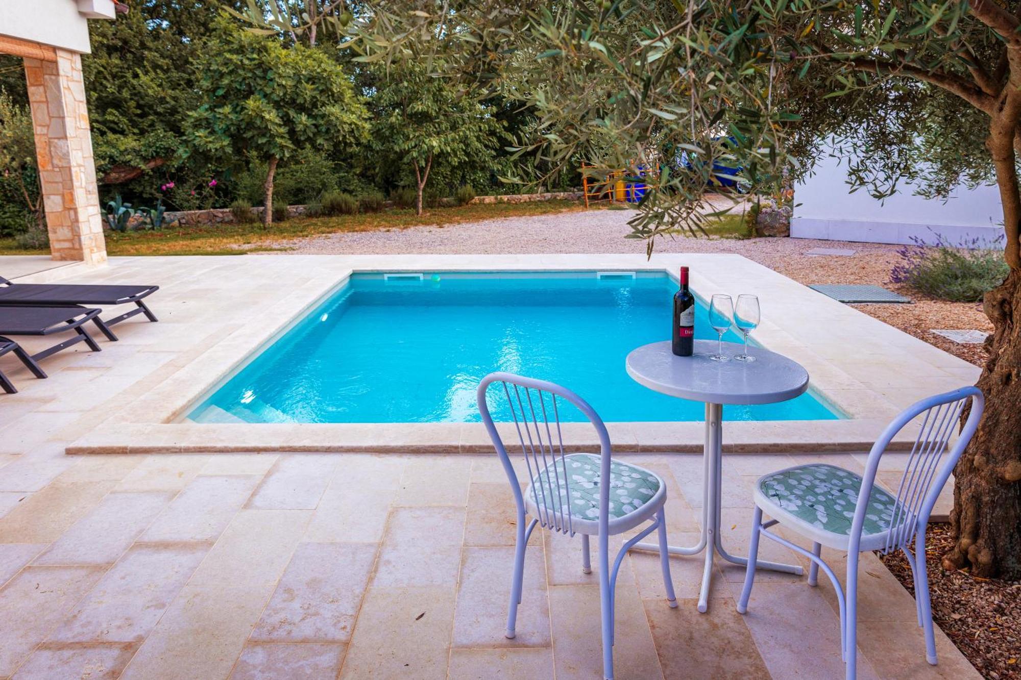 Villa Nevera Omišalj Exteriör bild