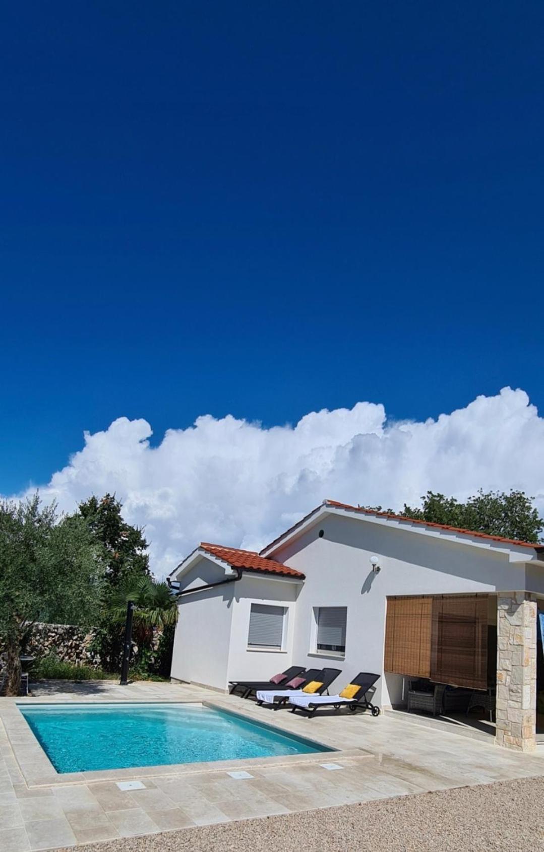 Villa Nevera Omišalj Exteriör bild