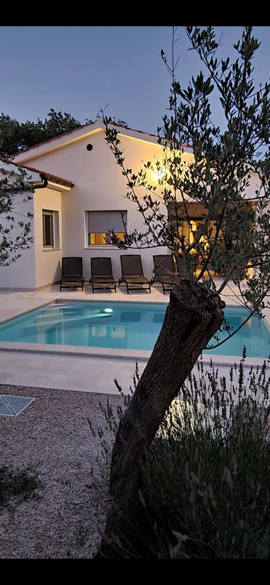 Villa Nevera Omišalj Exteriör bild
